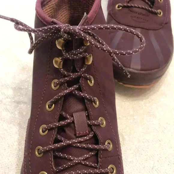 Keds burgundy Scout splash twill wax high top shoe. Size 9.5 - Picture 3 of 8